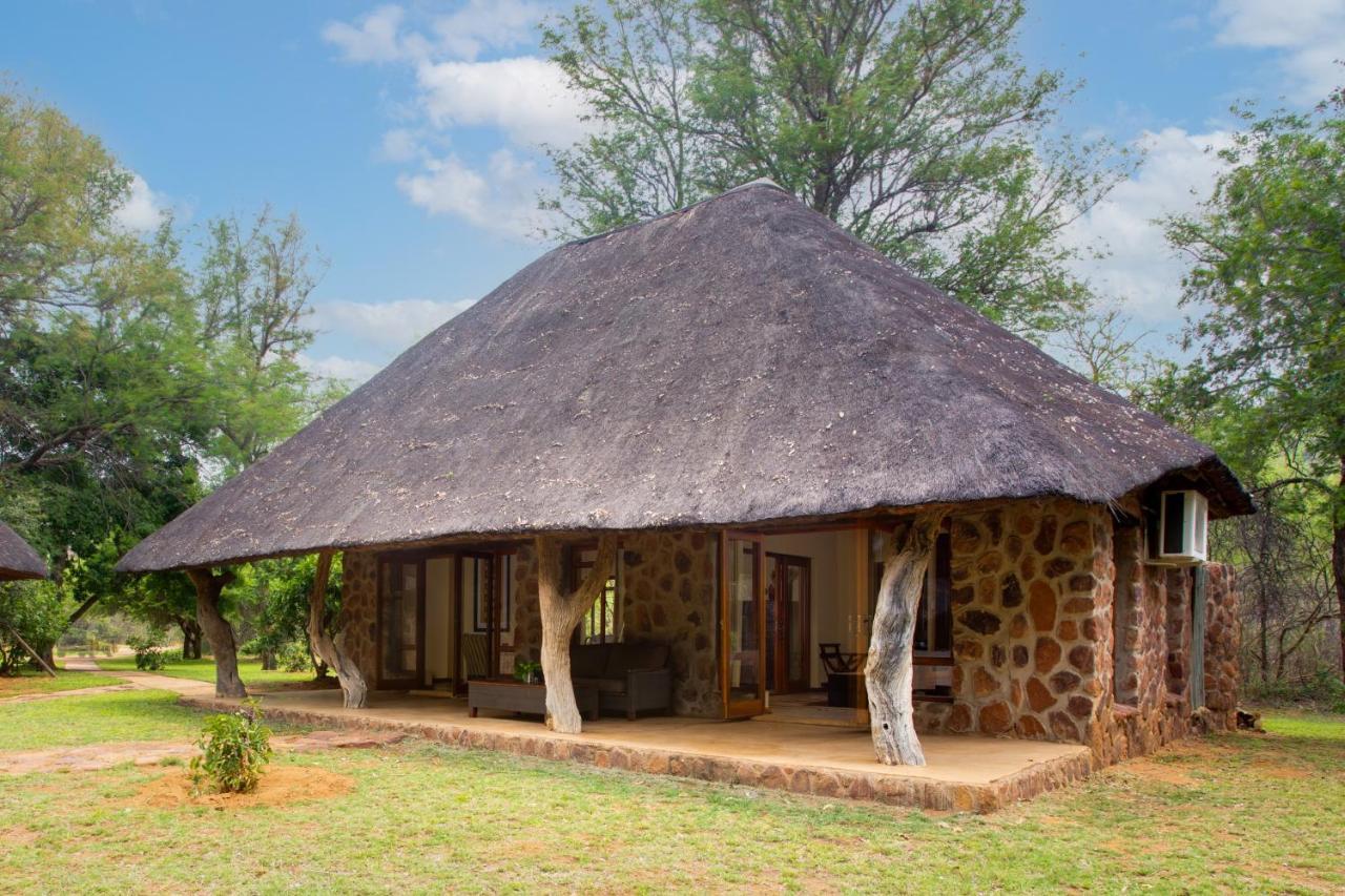 Nungu Game LodgeLephalale エクステリア 写真